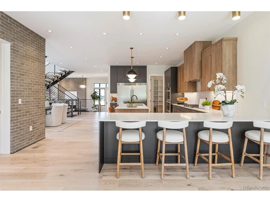 Photo of 4671 Highline Pl