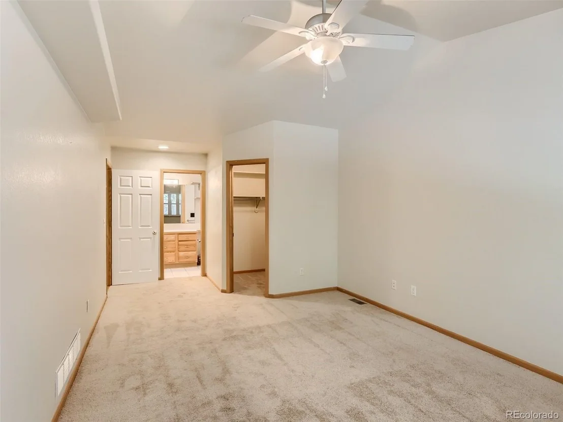Photo of 504 Hemlock Dr