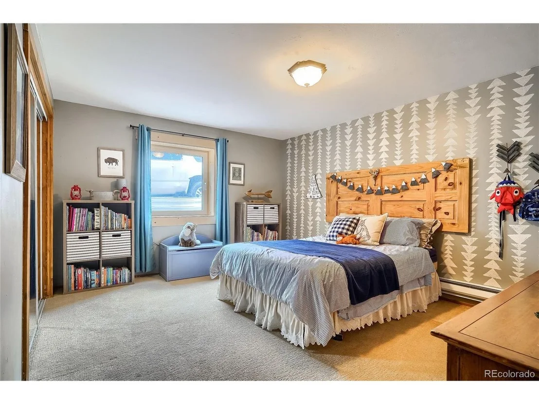 Photo of 123 Silver Lakes Dr