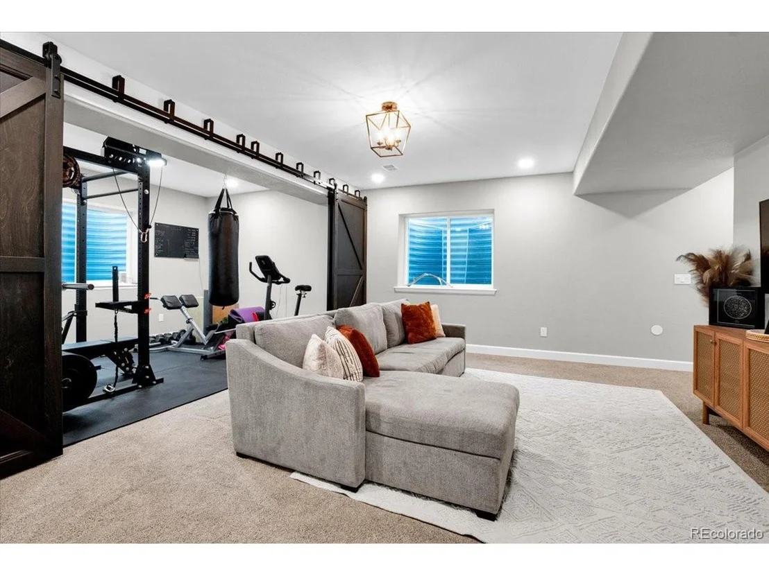 Photo of 970 White Leaf Cir