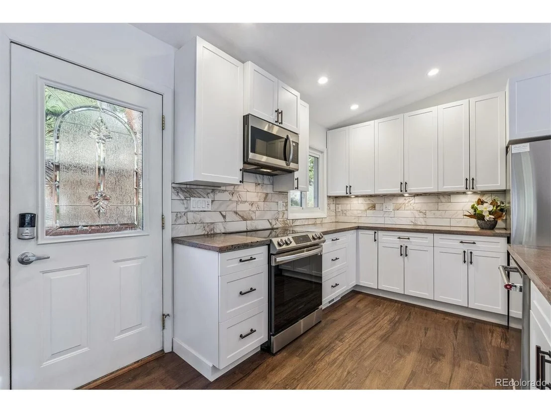 Photo of 94 Spring Ln