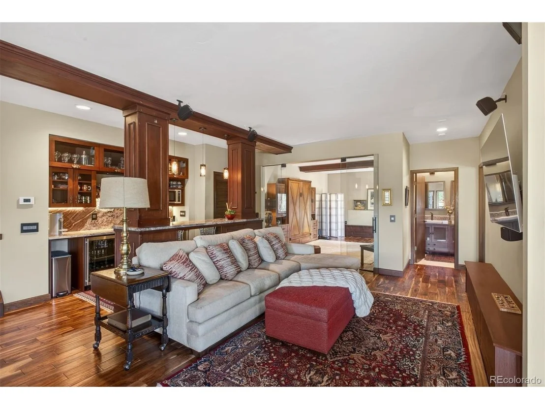 Photo of 1674 Tamarac Dr