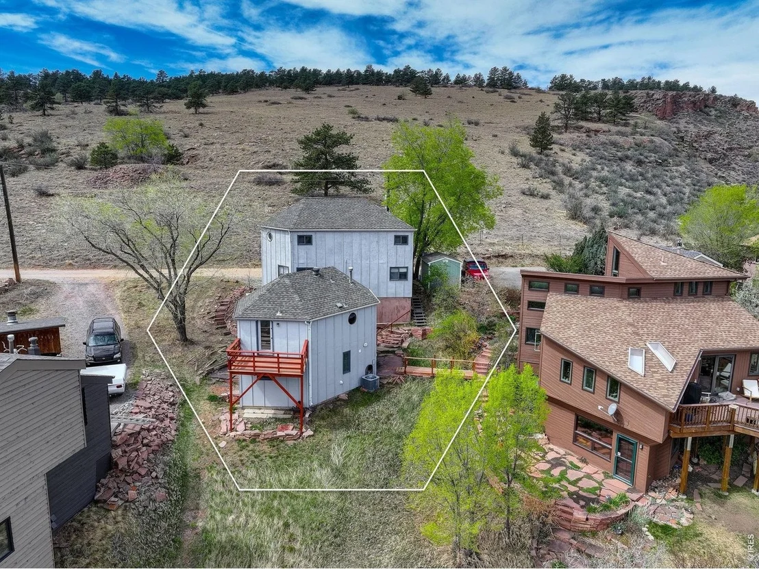 Photo of 215 Ewald Ave