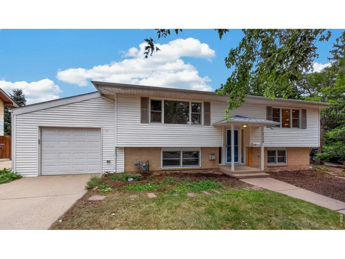 Photo of 3735 Emerson Ave