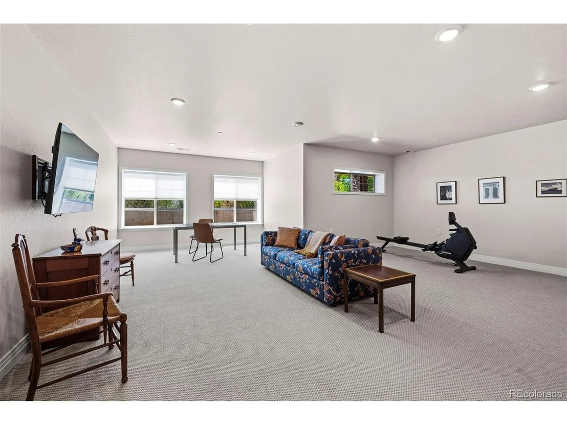 Photo of 1240 Lanterns Ln