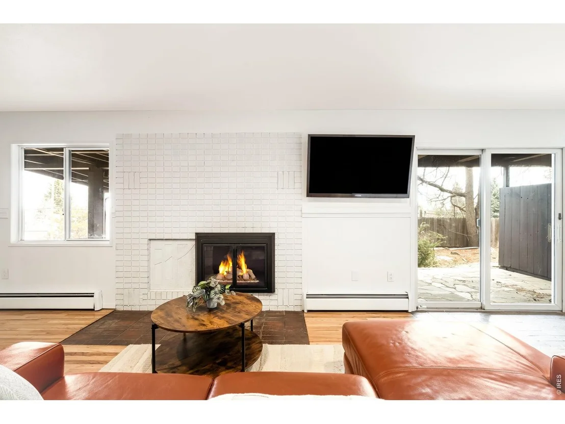Photo of 300 Forest Ave
