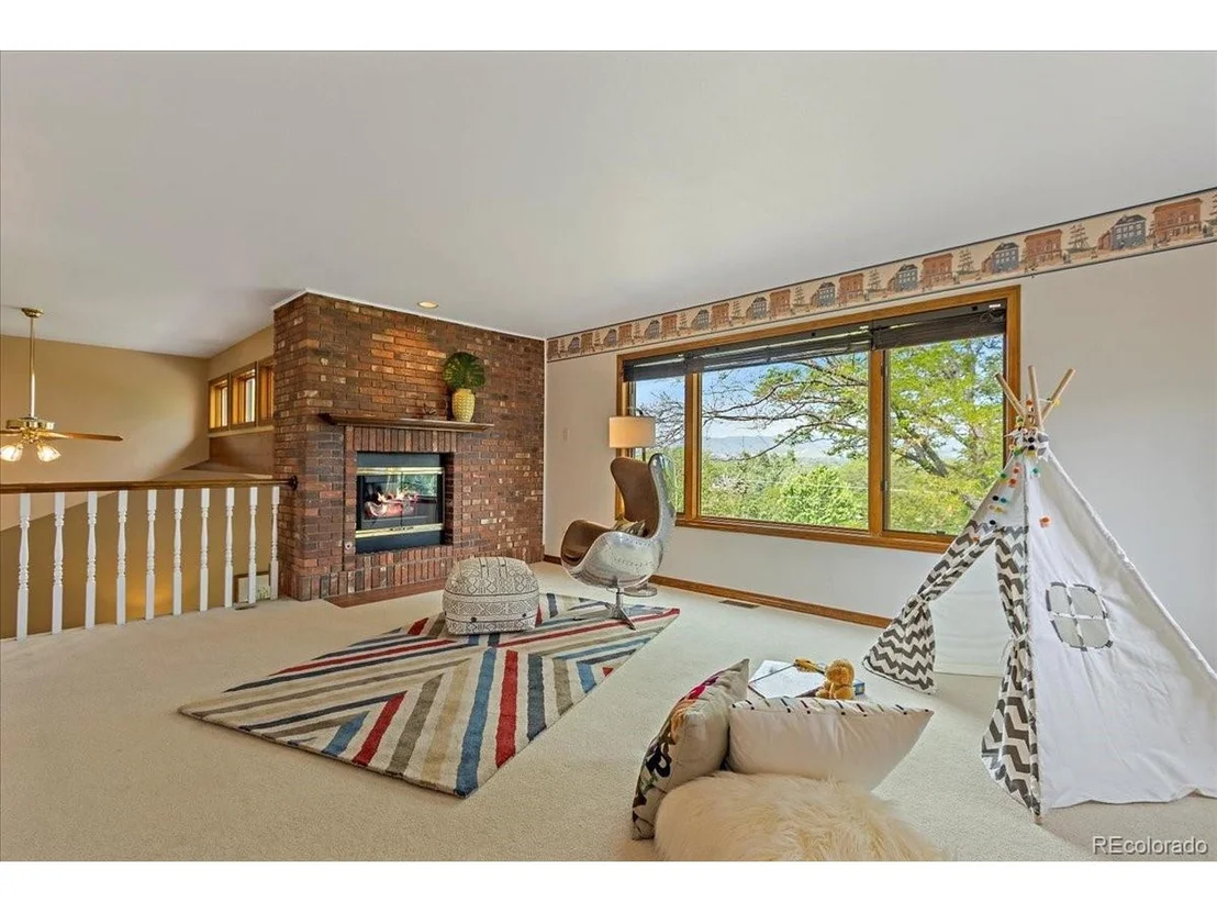 Photo of 35 Skyline Dr