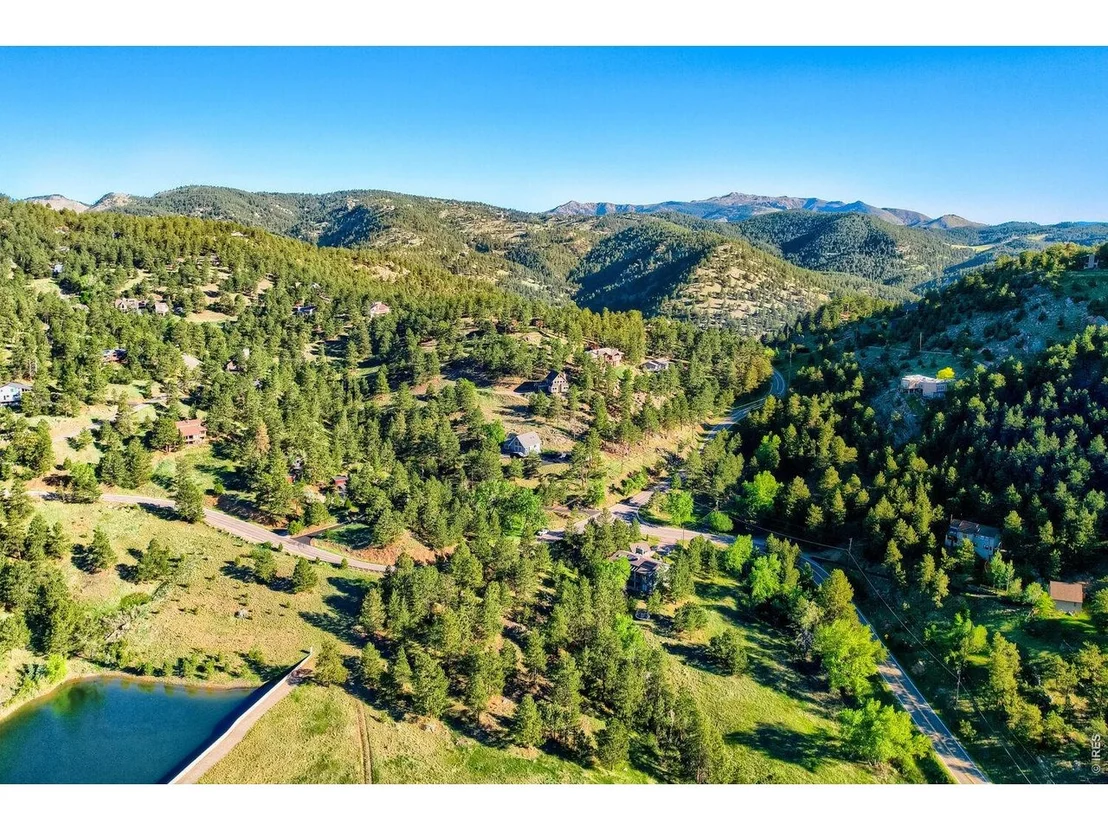 Photo of 3132 Linden Dr