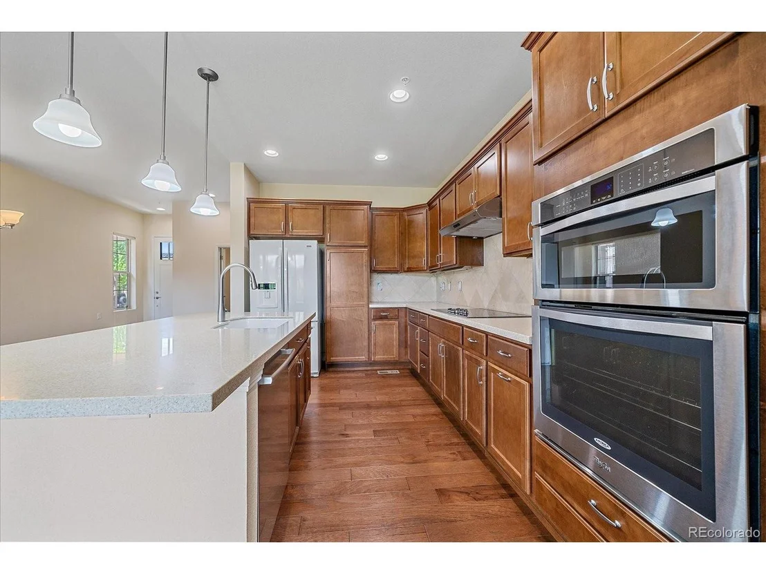 Photo of 1130 Summit View Dr