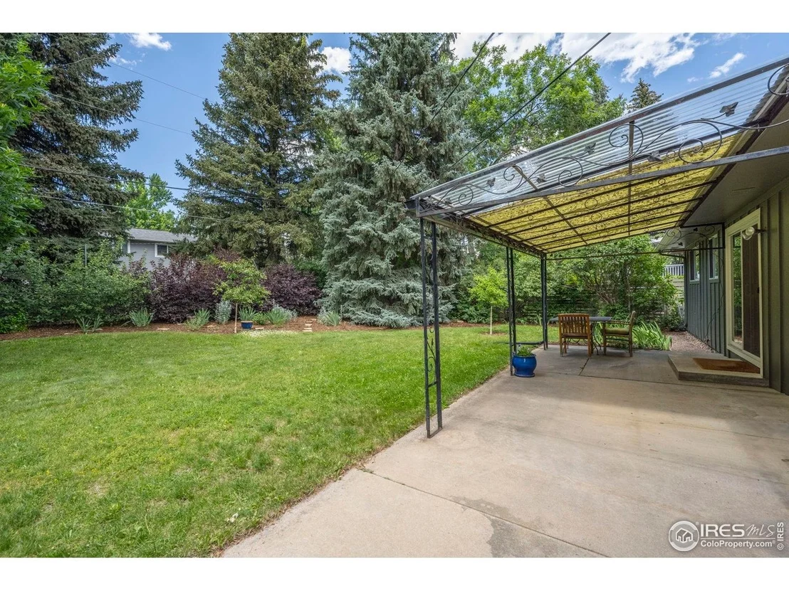 Photo of 3545 Cloverleaf Dr