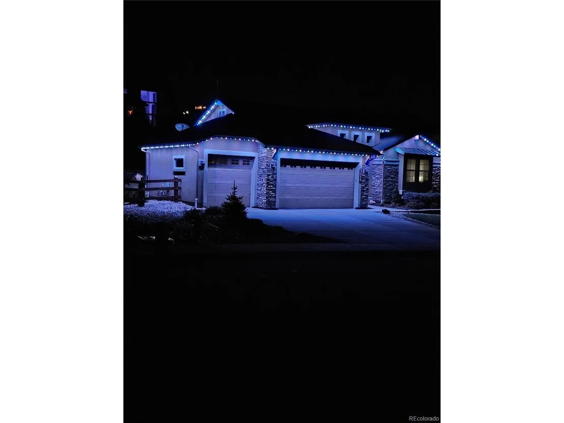 Photo of 3256 Waterfront Dr