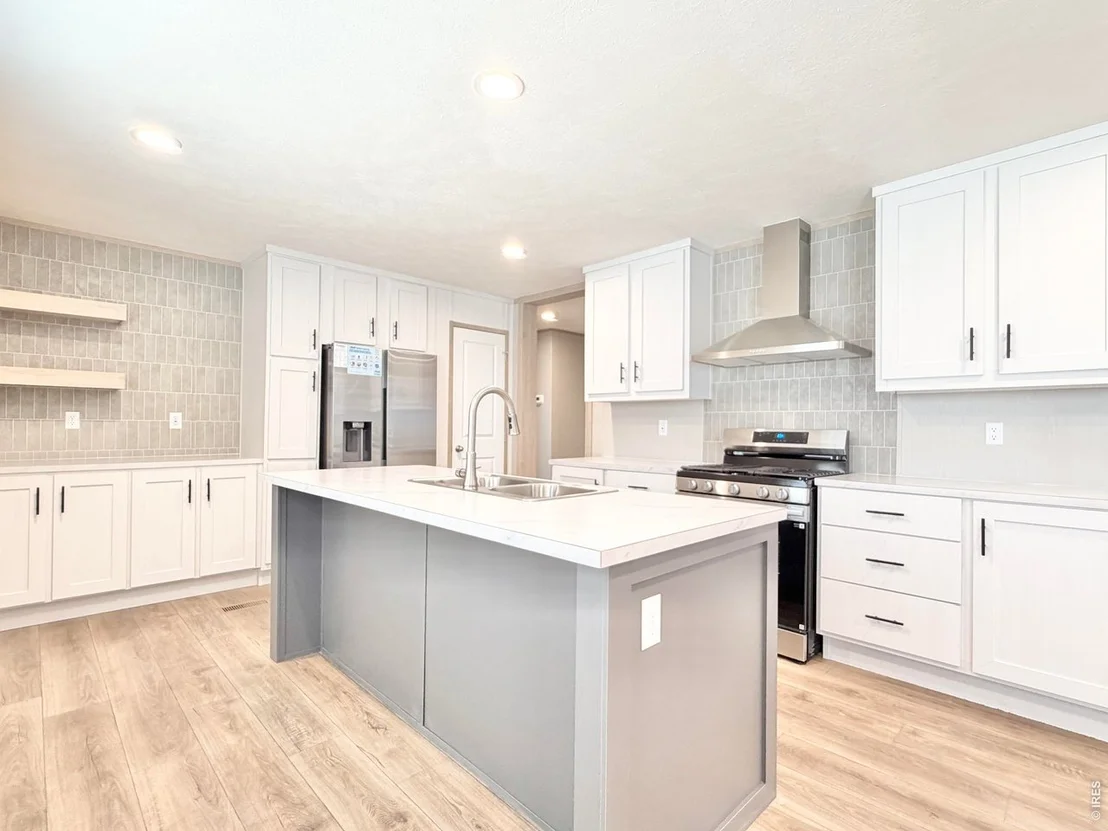 Photo of 41876 County Road 80