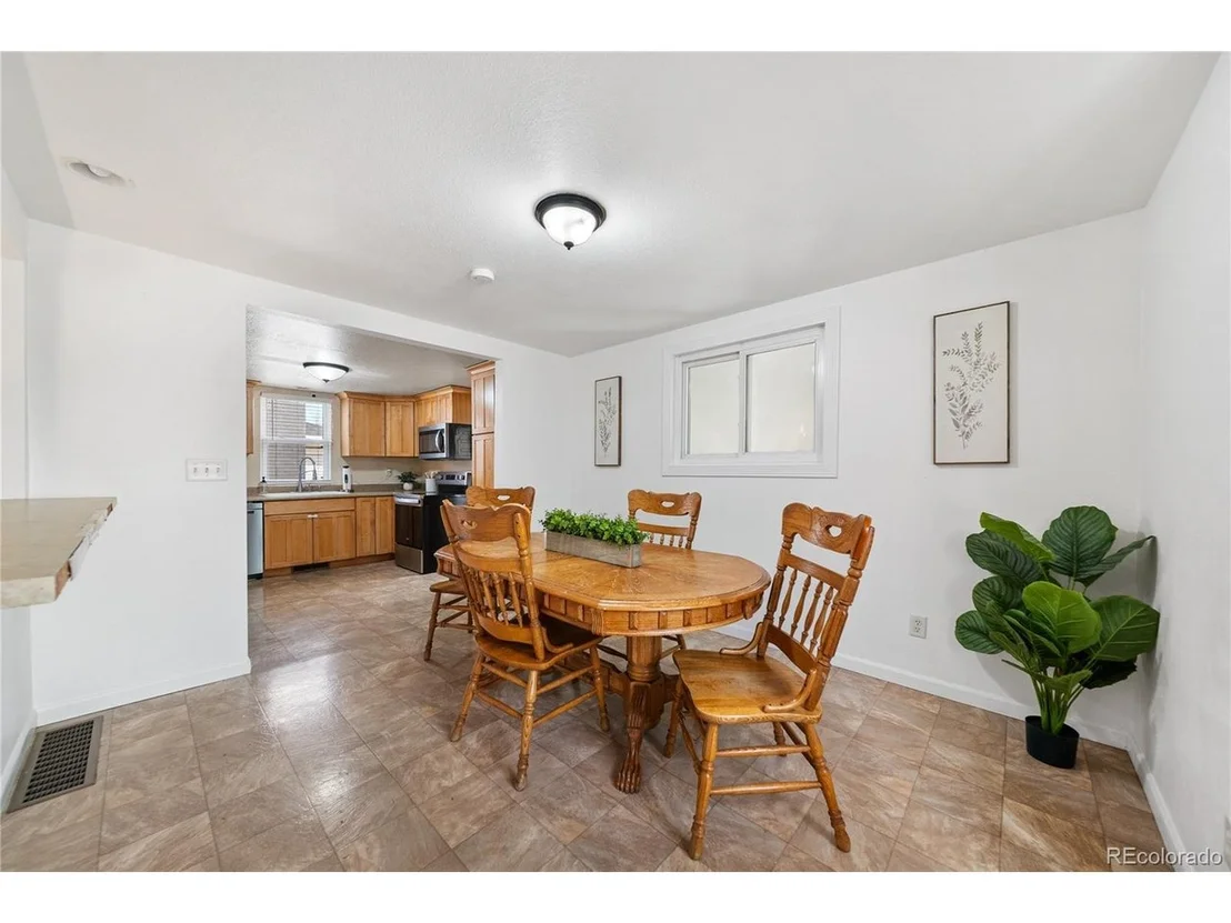 Photo of 550 Custer Ave