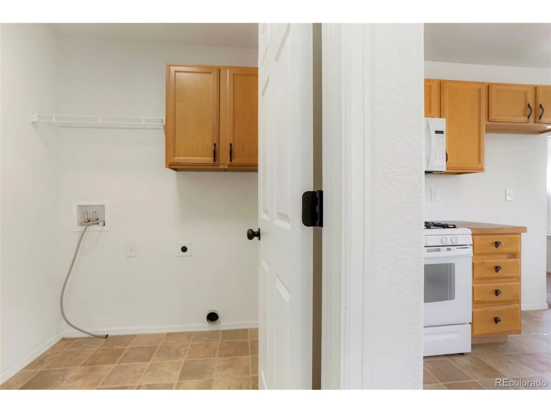 Photo of 1728 Dyer Loop