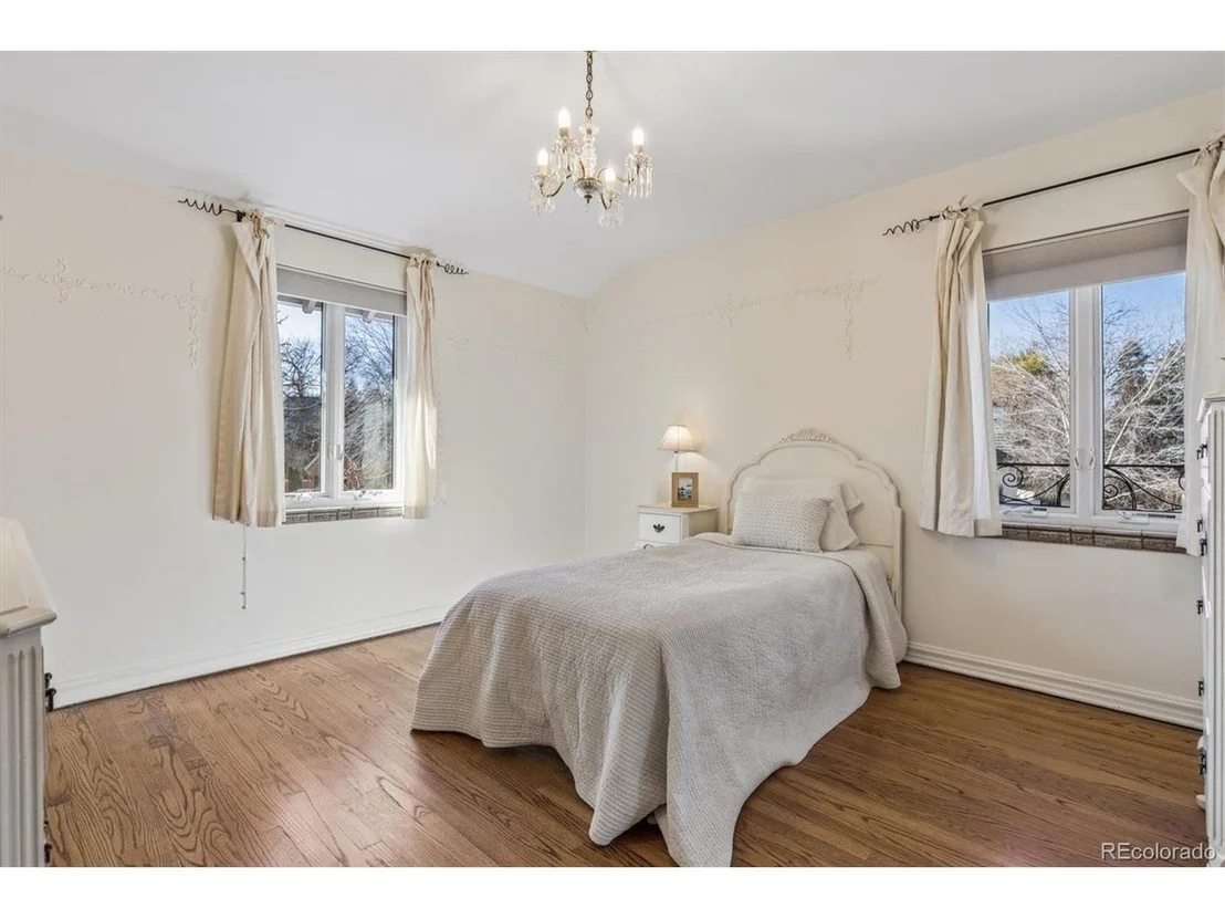 Photo of 6 Ivy Ln