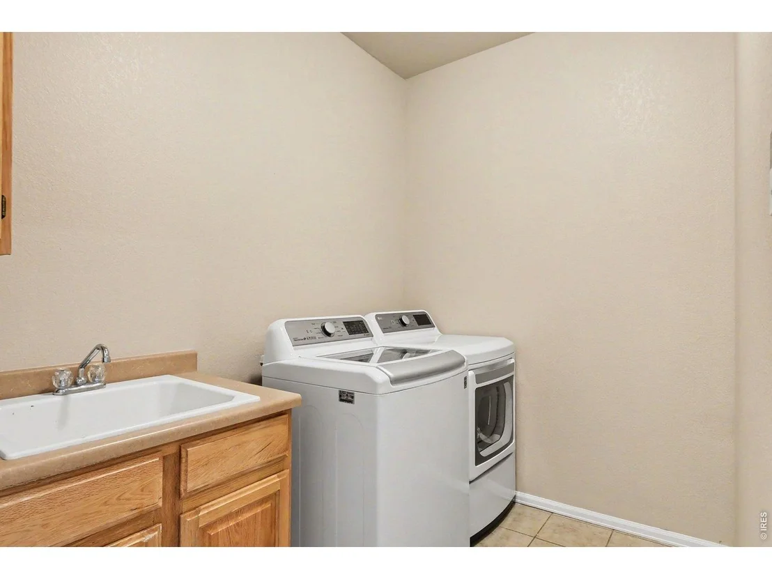 Photo of 7562 Triangle Dr