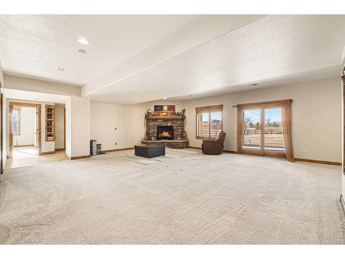 Photo of 39111 Hilltop Cir