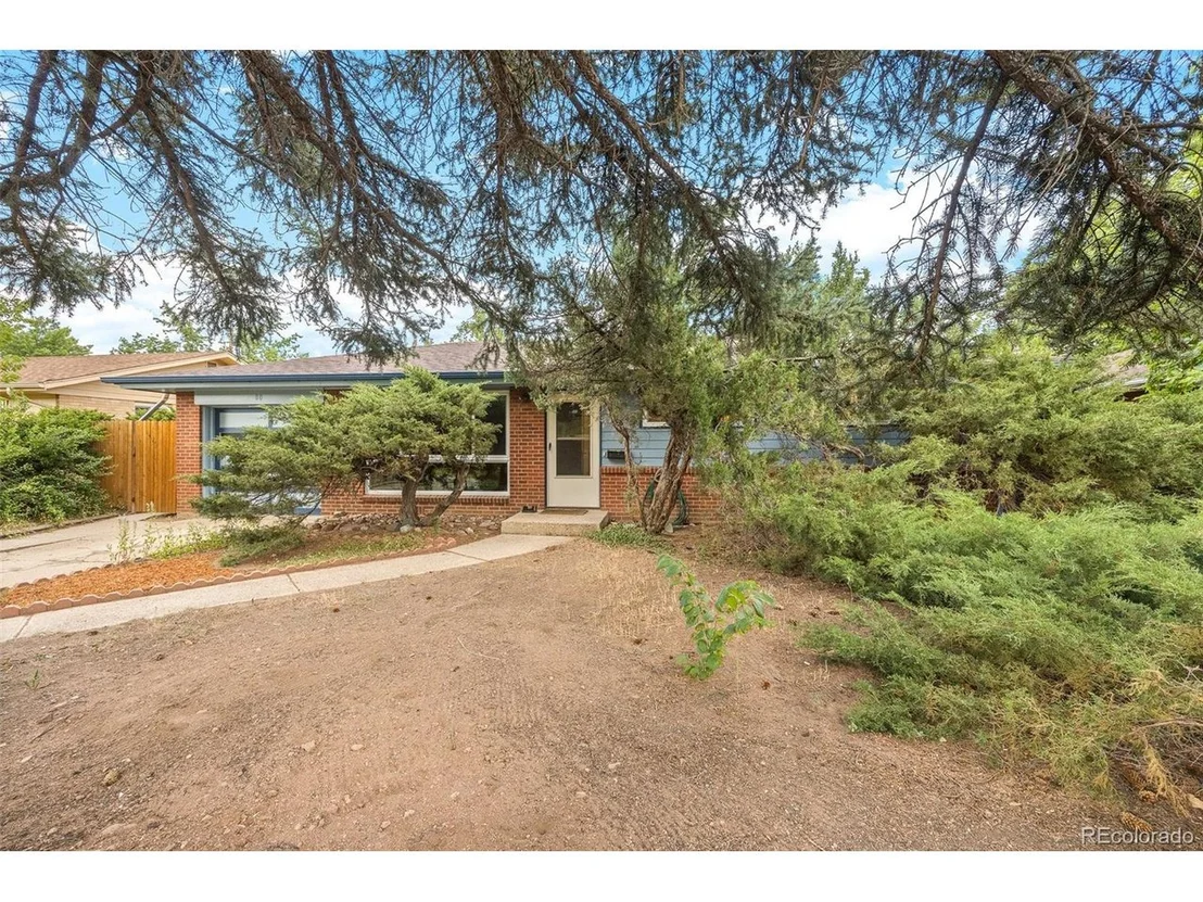 Photo of 80 S Lashley Ln