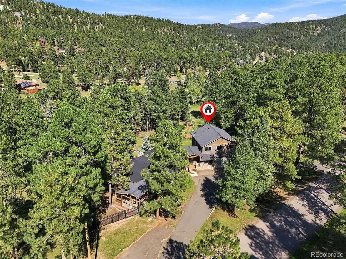 Photo of 28609 Pine Dr