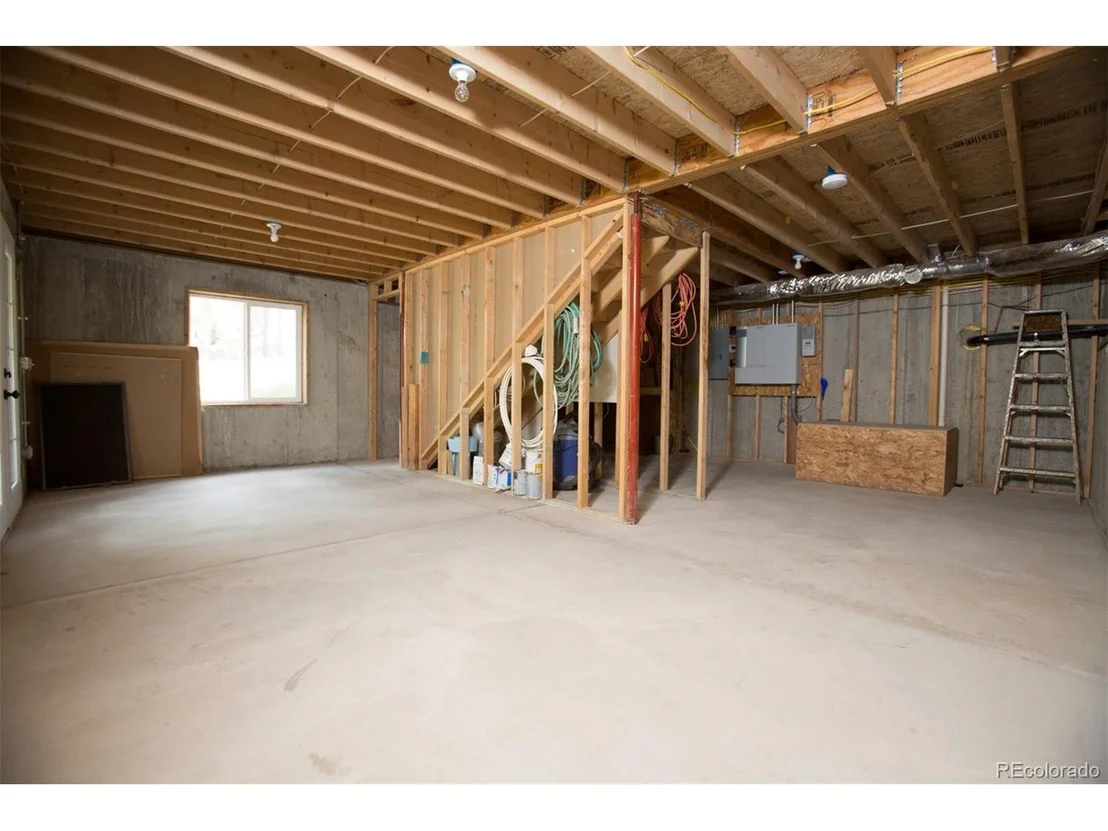 Photo of 1600 Venture Rd