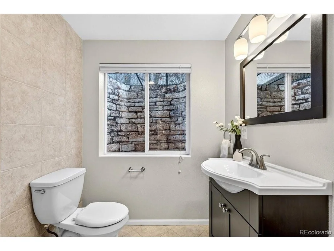 Photo of 2280 Clayton Cir