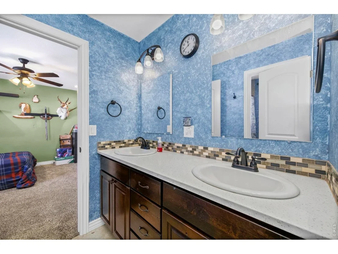 Photo of 1302 Park Ridge Dr