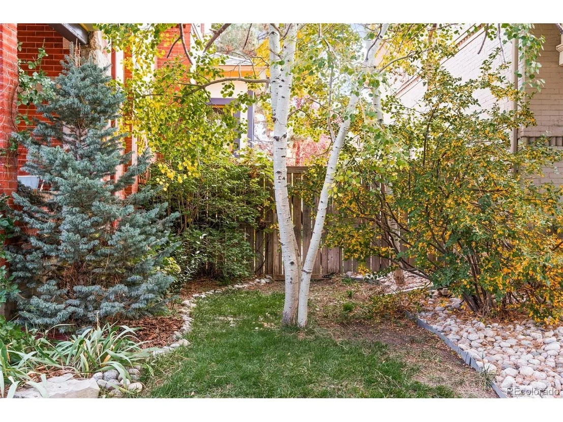 Photo of 3336 Bryant St