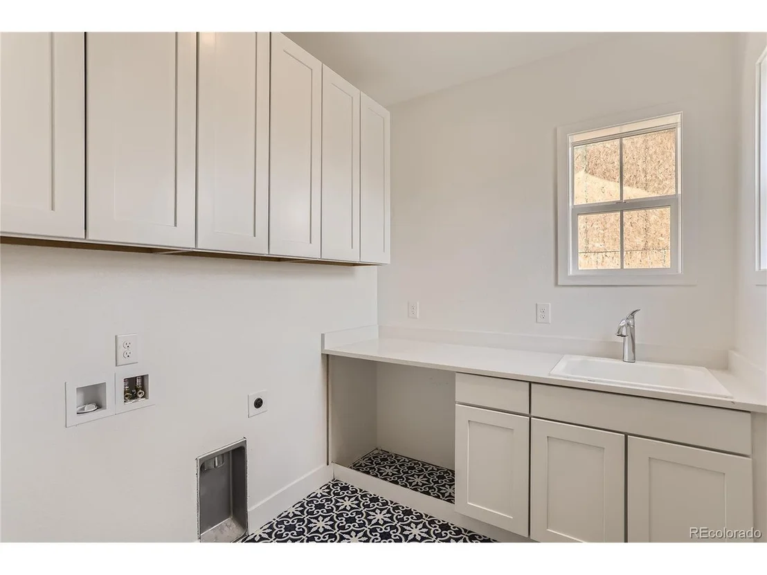 Photo of 2549 Wesley Ln
