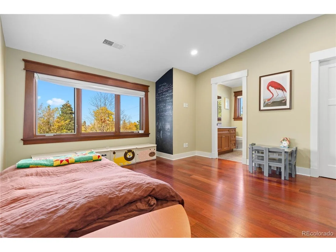 Photo of 800 Grant Pl