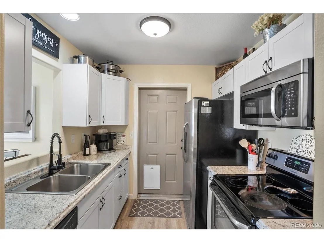 Photo of 3705 Riverside Pkwy