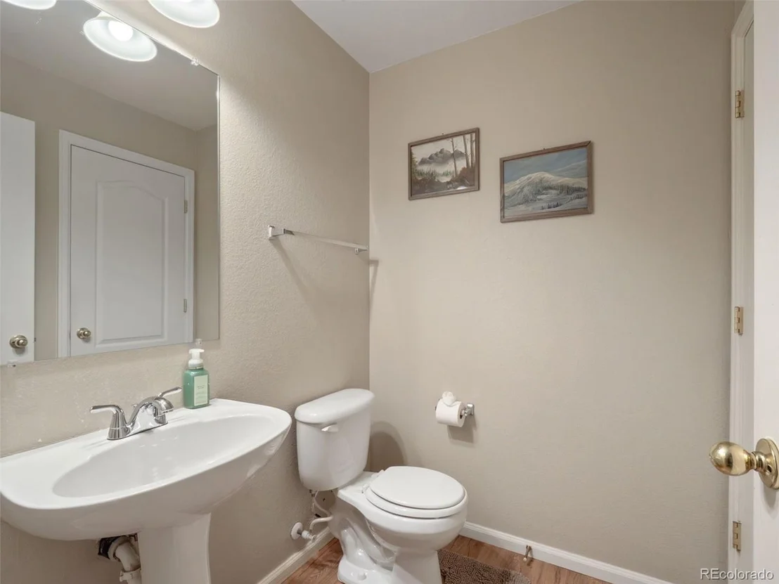 Photo of 896 Willow Dr