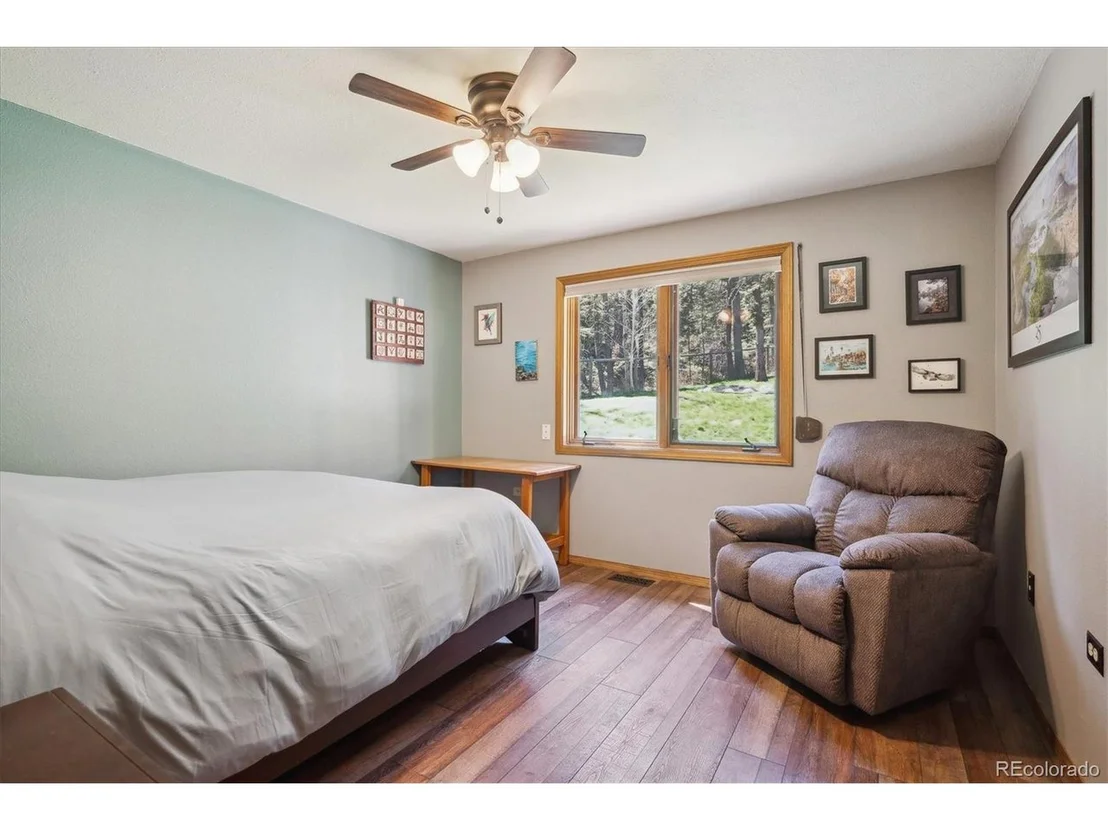 Photo of 25357 Snyder Ave