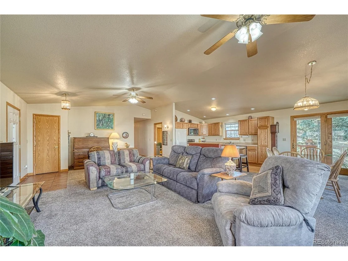 Photo of 1 Silver Spruce Dr