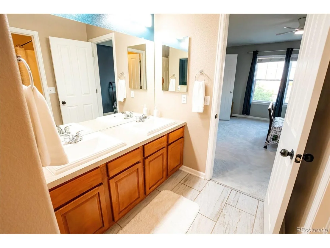 Photo of 13991 Dexter Way