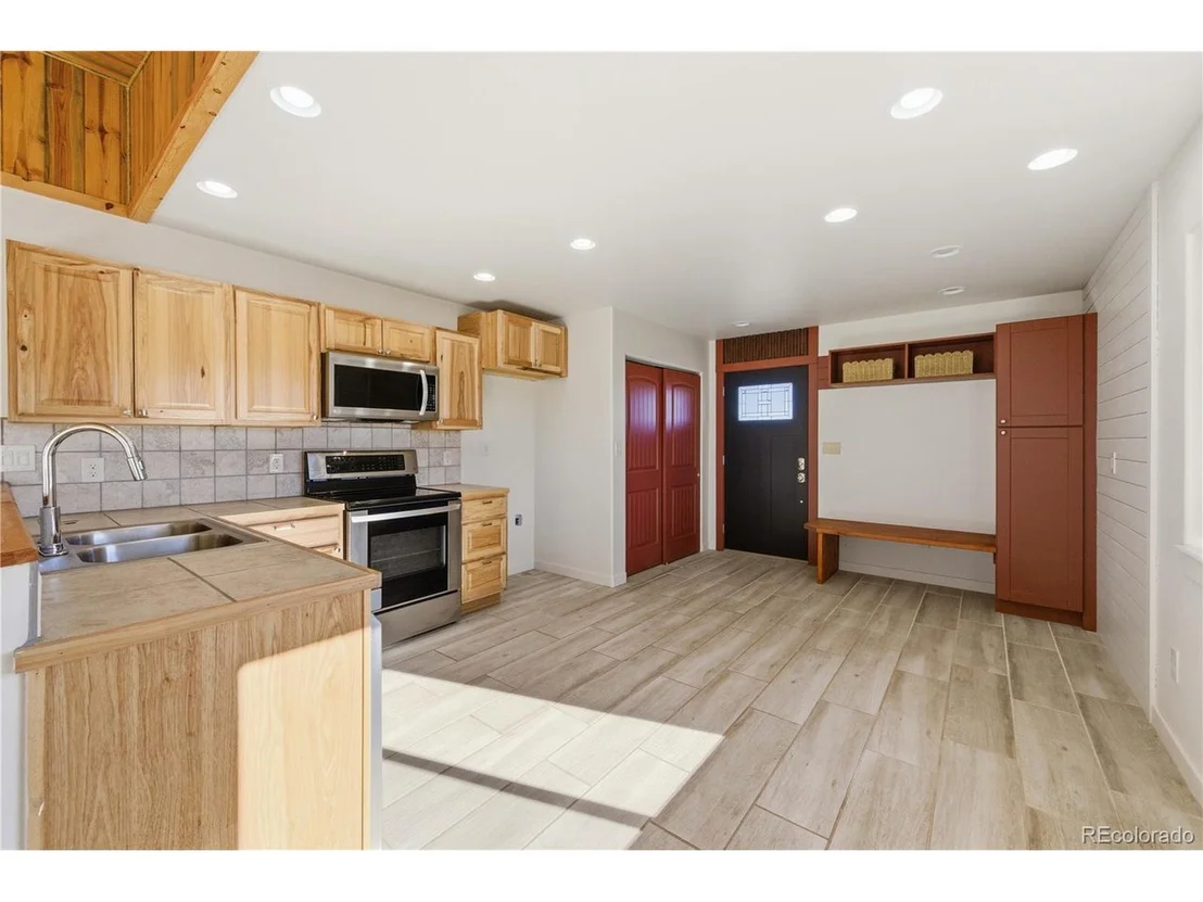 Photo of 1863 16th Trl