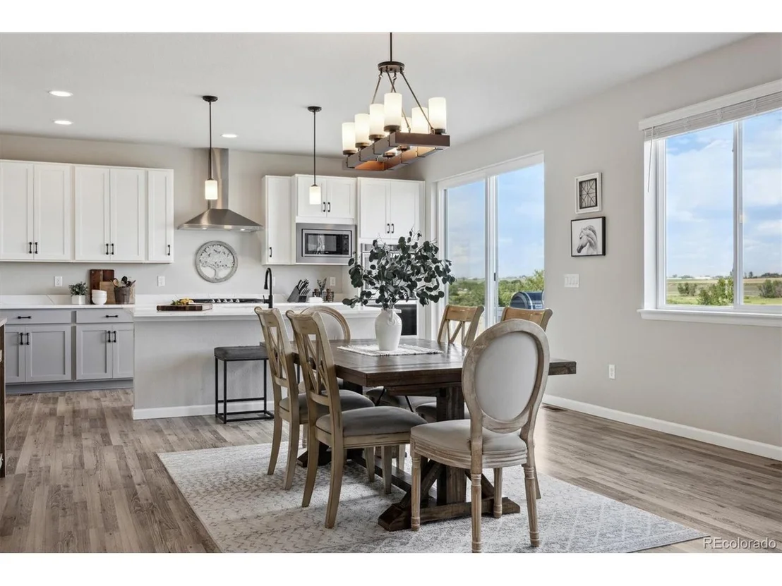 Photo of 1665 Shoreview Pkwy