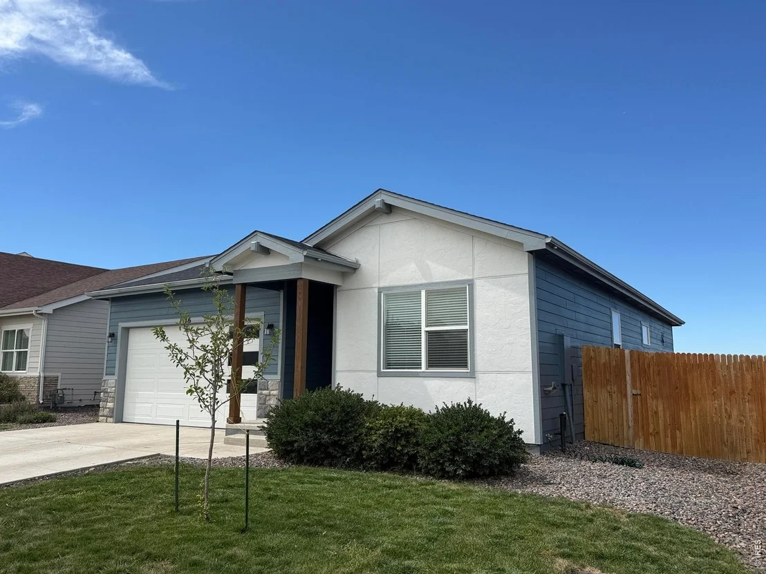 Photo of 1116 Coyote Ln