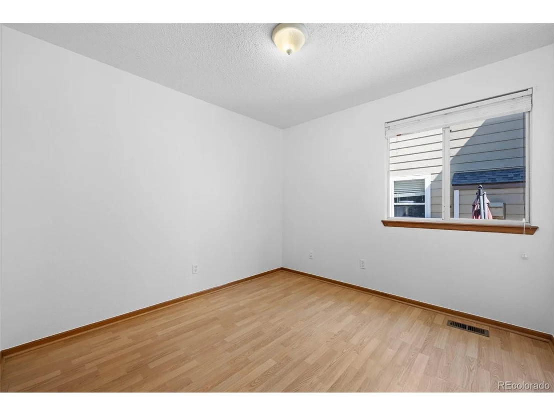 Photo of 8761 Cloverleaf Cir