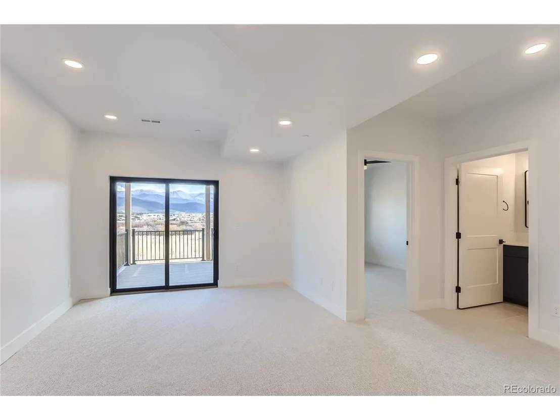 Photo of 1301 James Rd