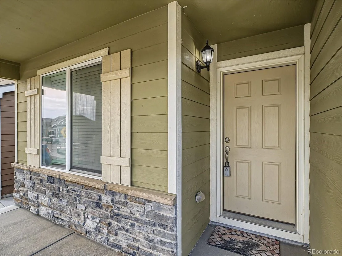 Photo of 47361 Lily Ave