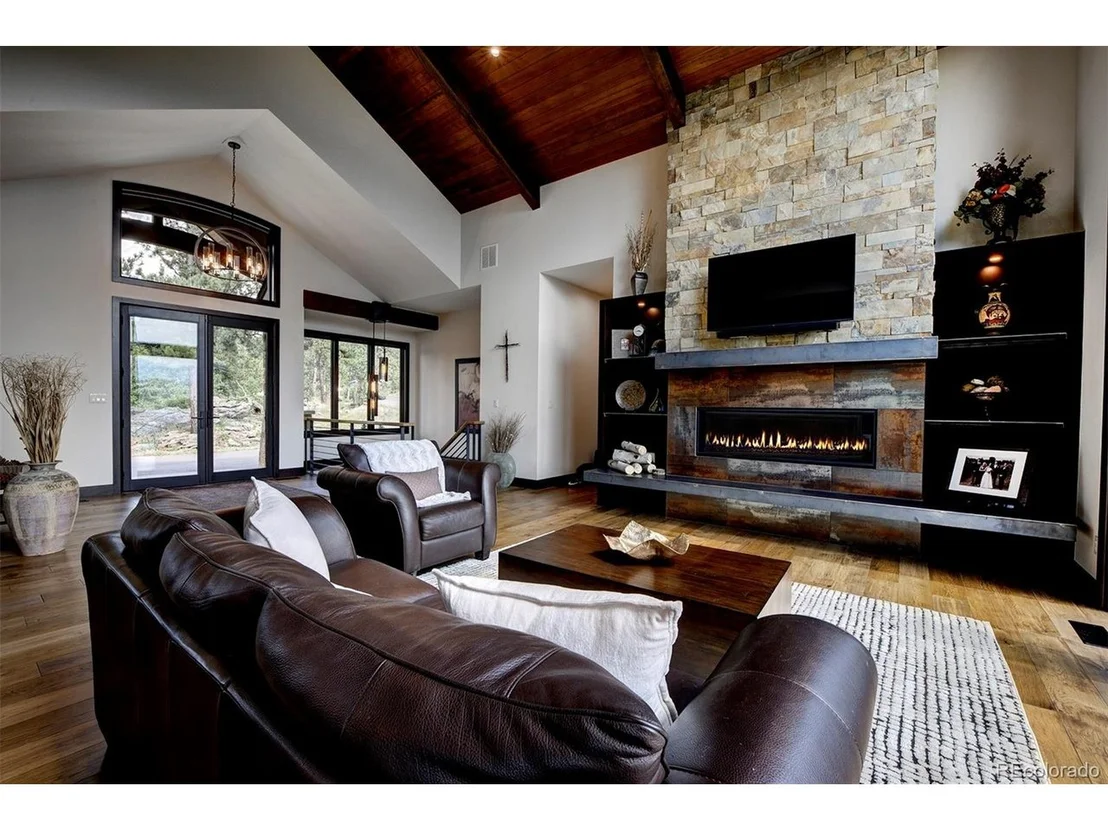 Photo of 4331 Hilltop Rd