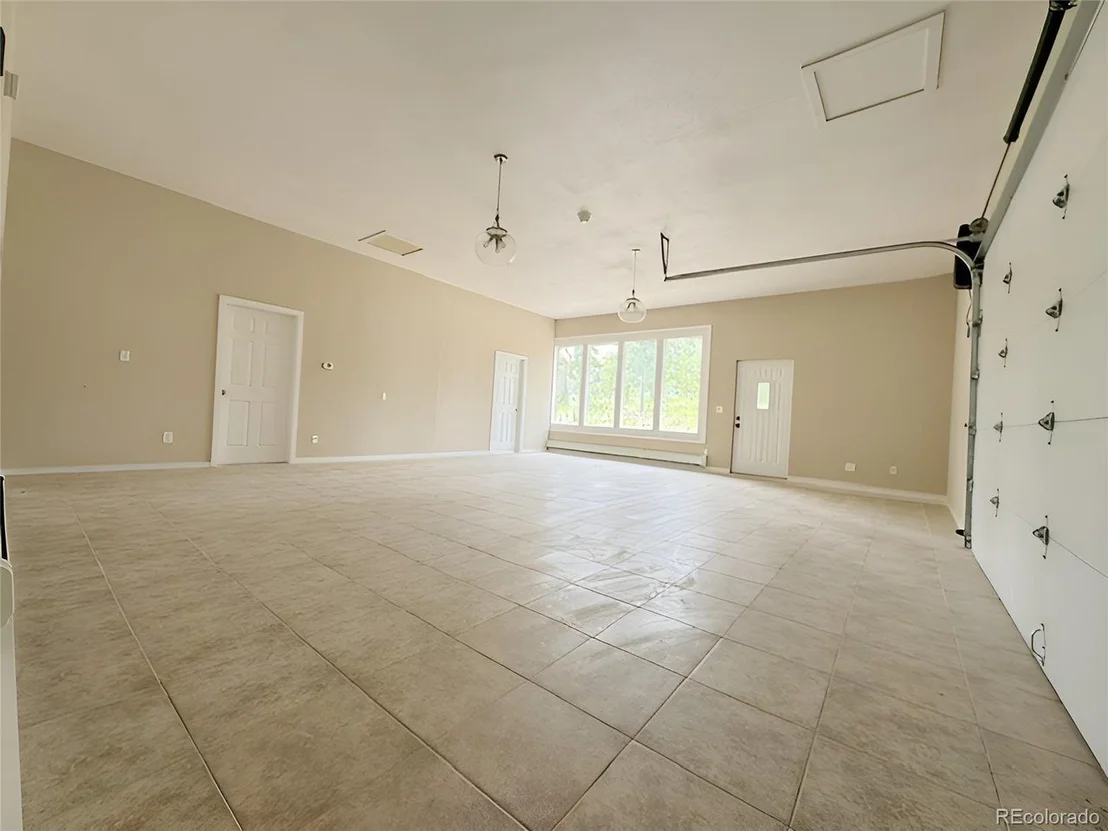 Photo of 10635 Crystal Dr