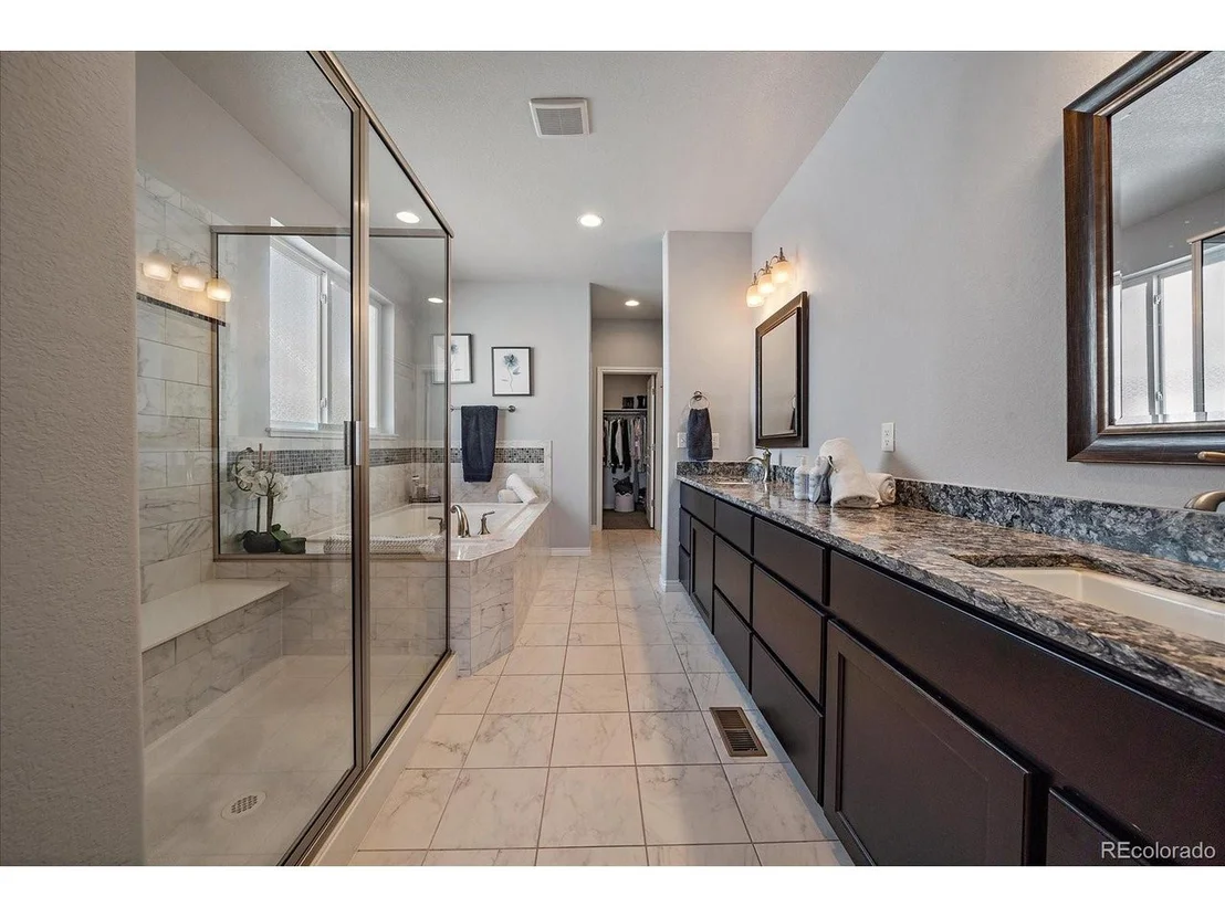 Photo of 8412 Quaker Cir