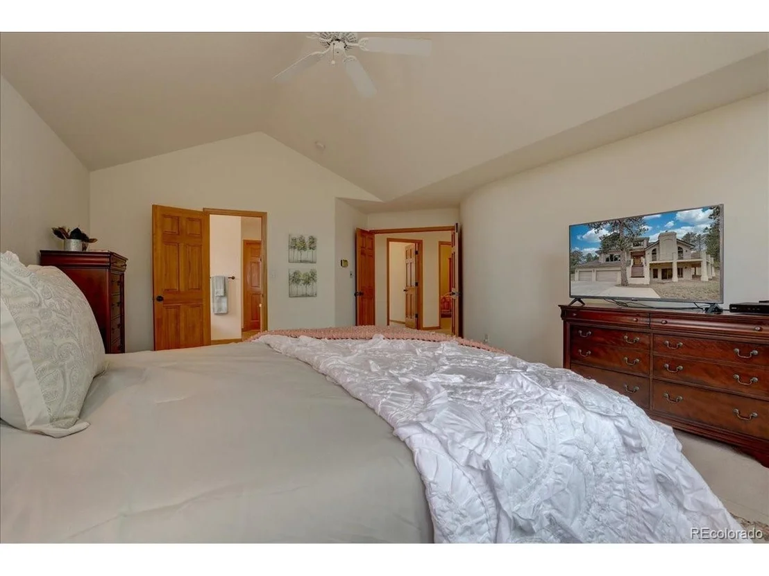 Photo of 1627 Marmot Ln