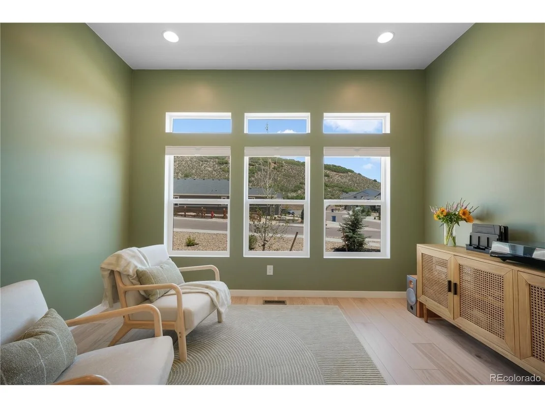 Photo of 4706 Mountain Ledge Ln