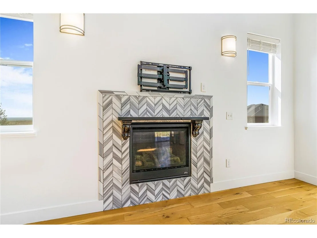 Photo of 497 Valley Way