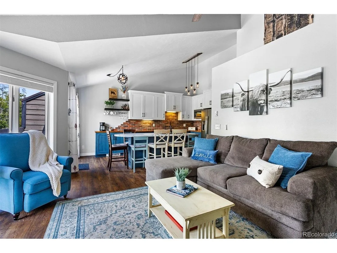 Photo of Unit 3 at 100 Bryant Blvd