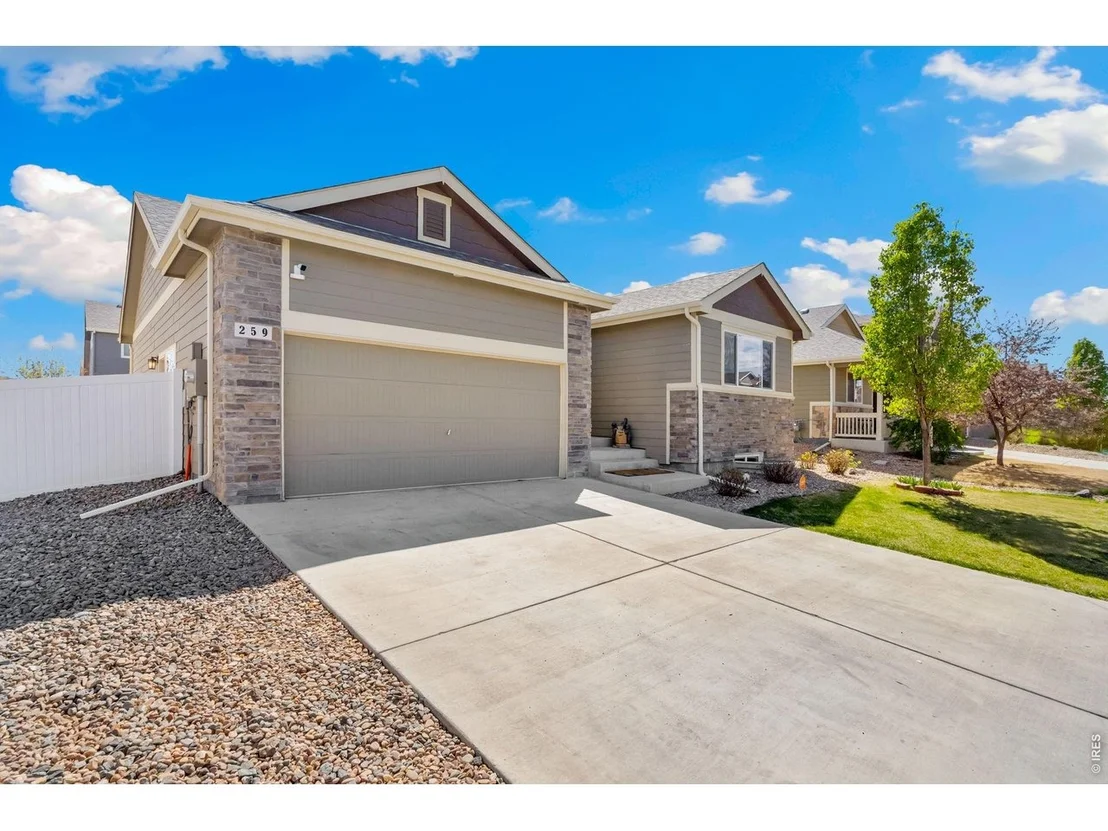 Photo of 259 Castle Dr