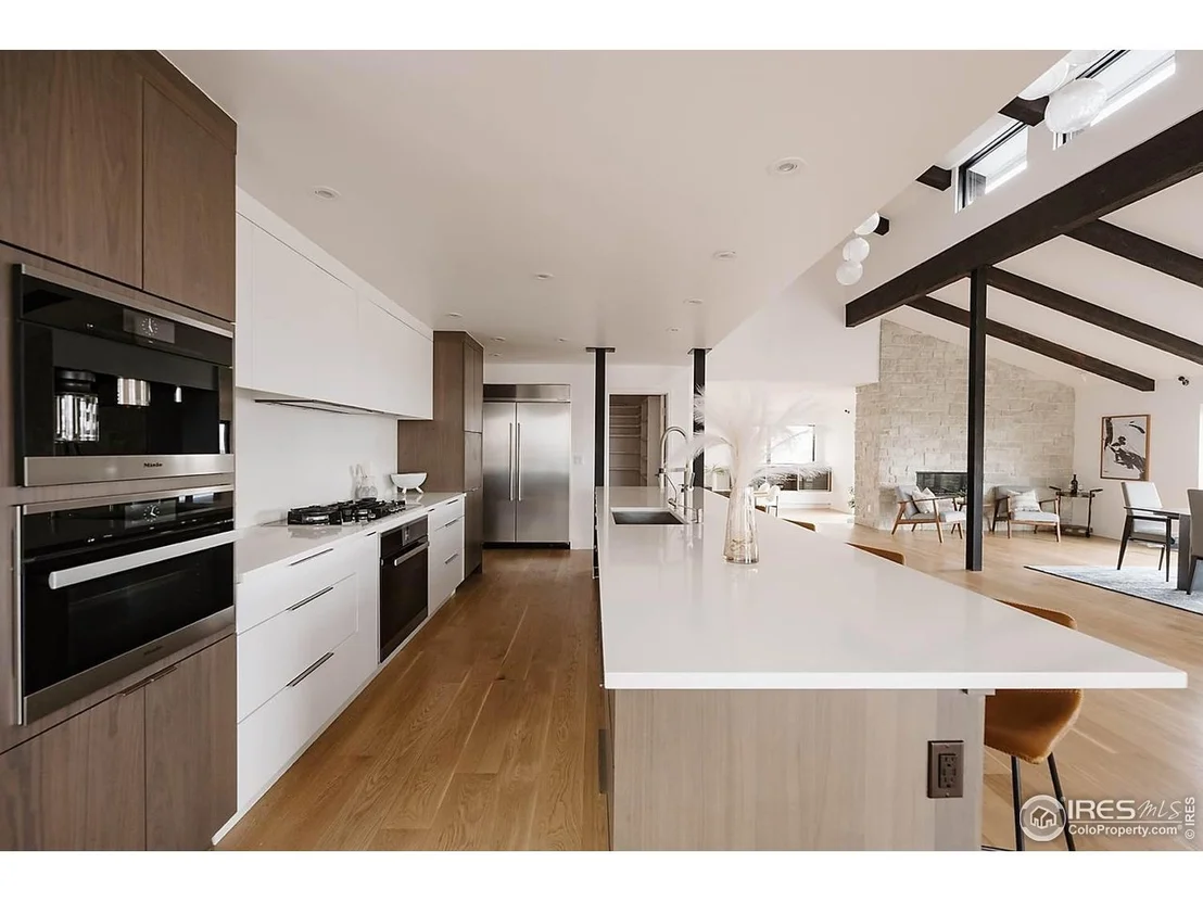 Photo of 210 Cactus Ct