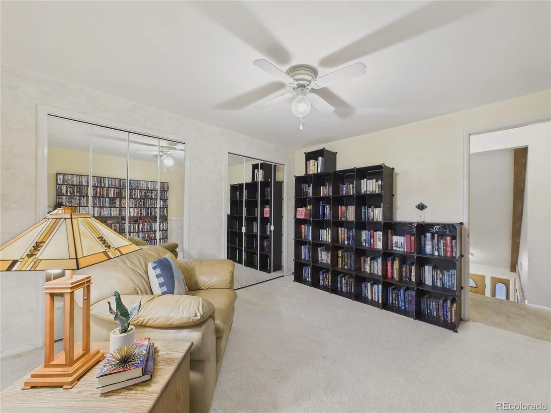 Photo of 9738 Sierra Dr